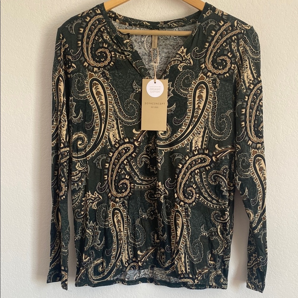 Soyaconcept Felicity Blouse NWT Hunter Green Paisley Organic Cotton V-Neck Sz M